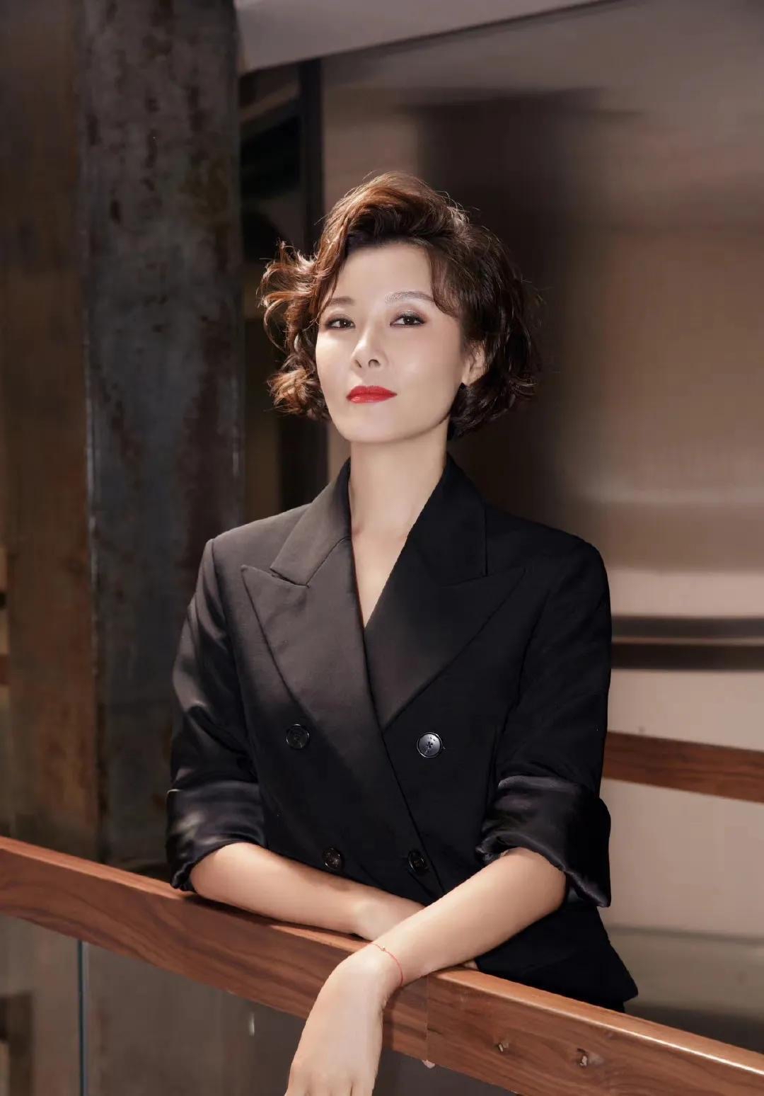 演员柯蓝:长相漂亮戏也好,为人低调不张扬,为何51岁依旧单身