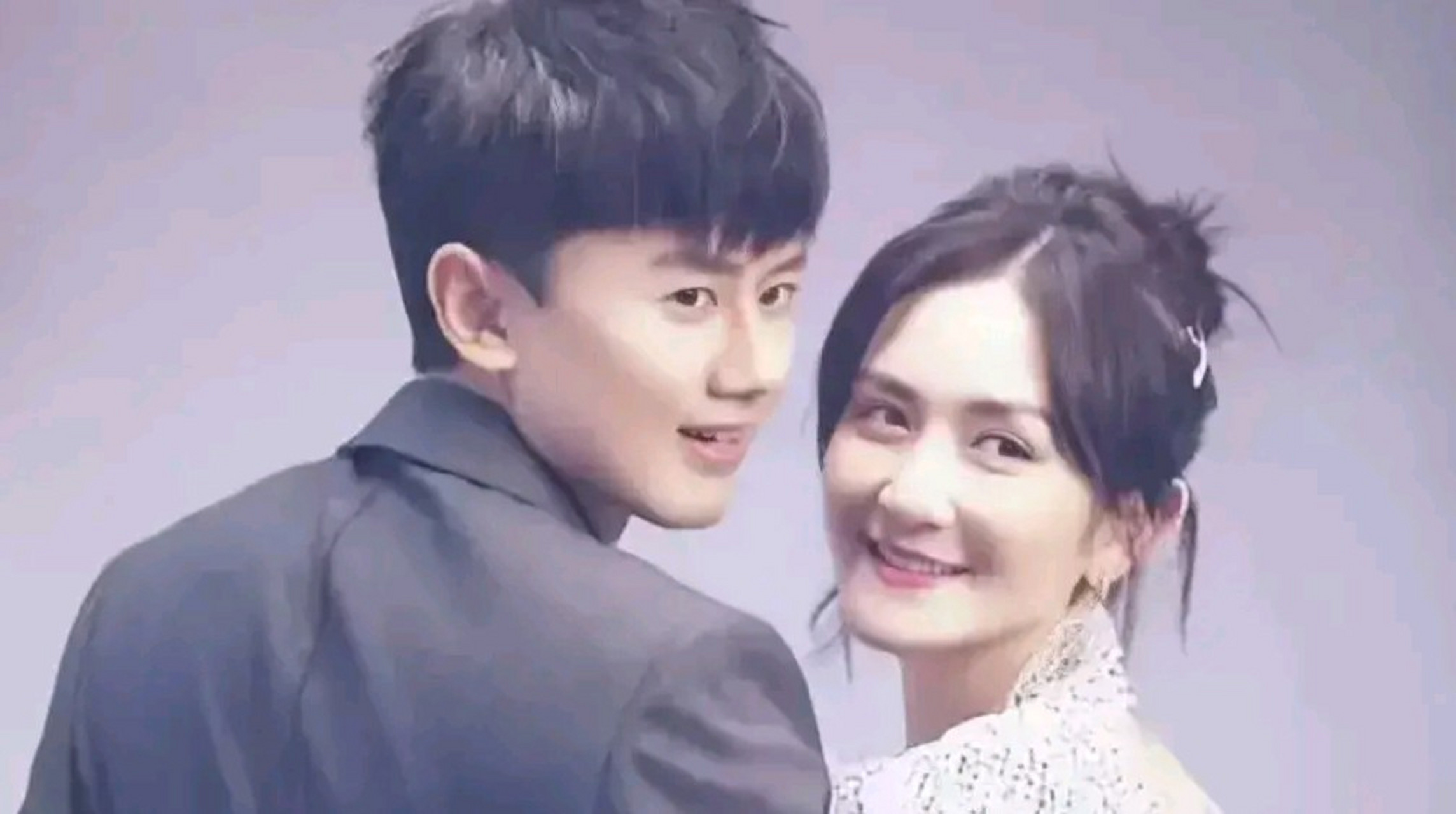难怪张杰有三个女儿也不敢多言  谢娜是搞笑幽默主持风格,能唱能跳