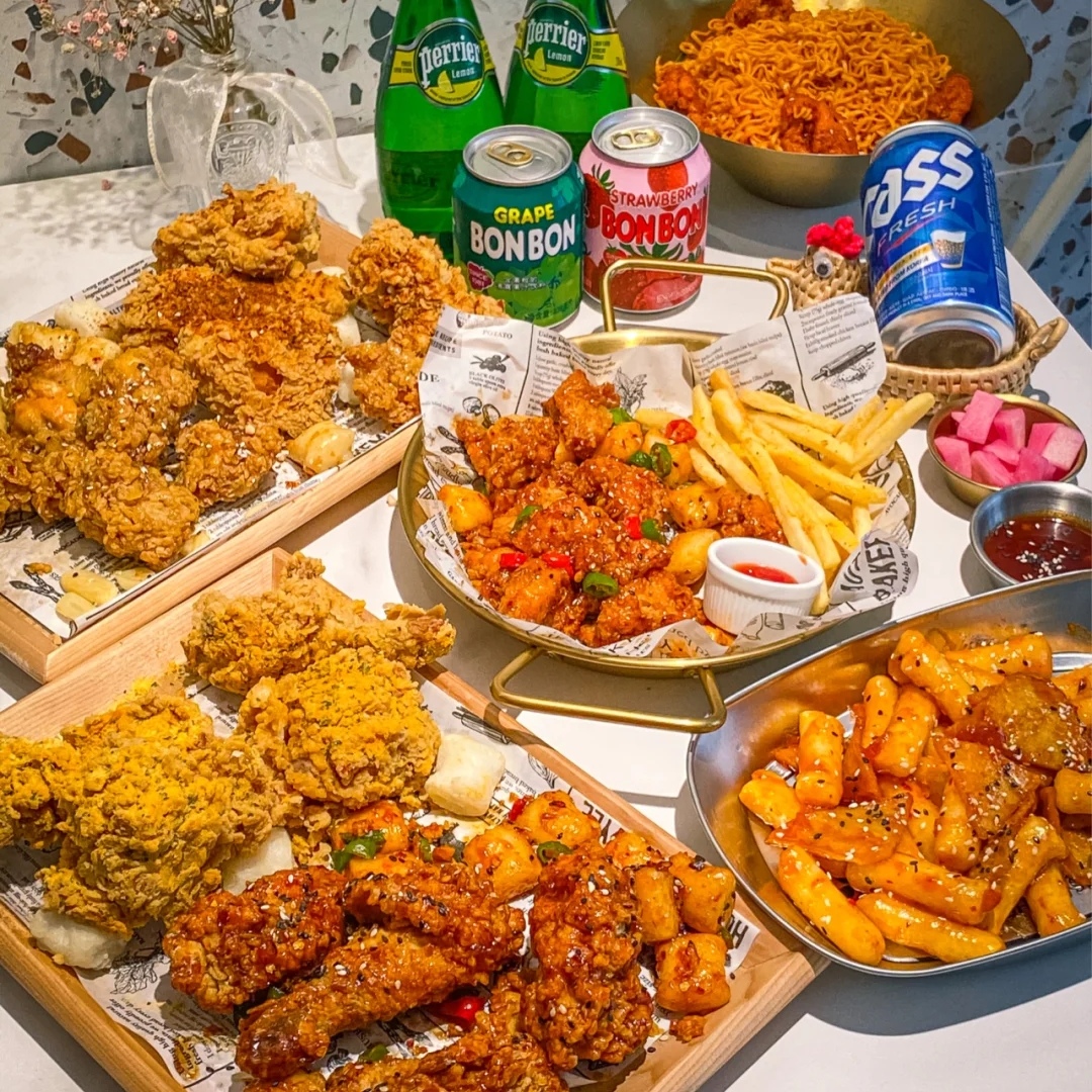 炸鸡就吃韩国炸鸡,酱真的不一般,吃一次让你久久回味!