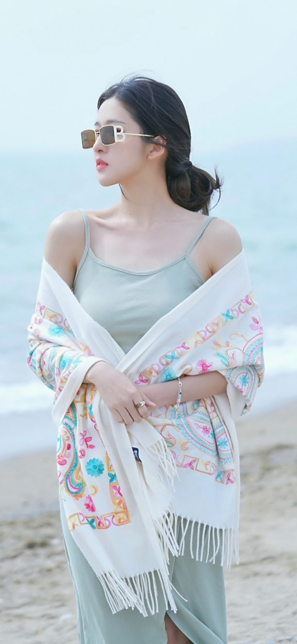 东方有佳人,绝世而独立 (模特:小谢同学)