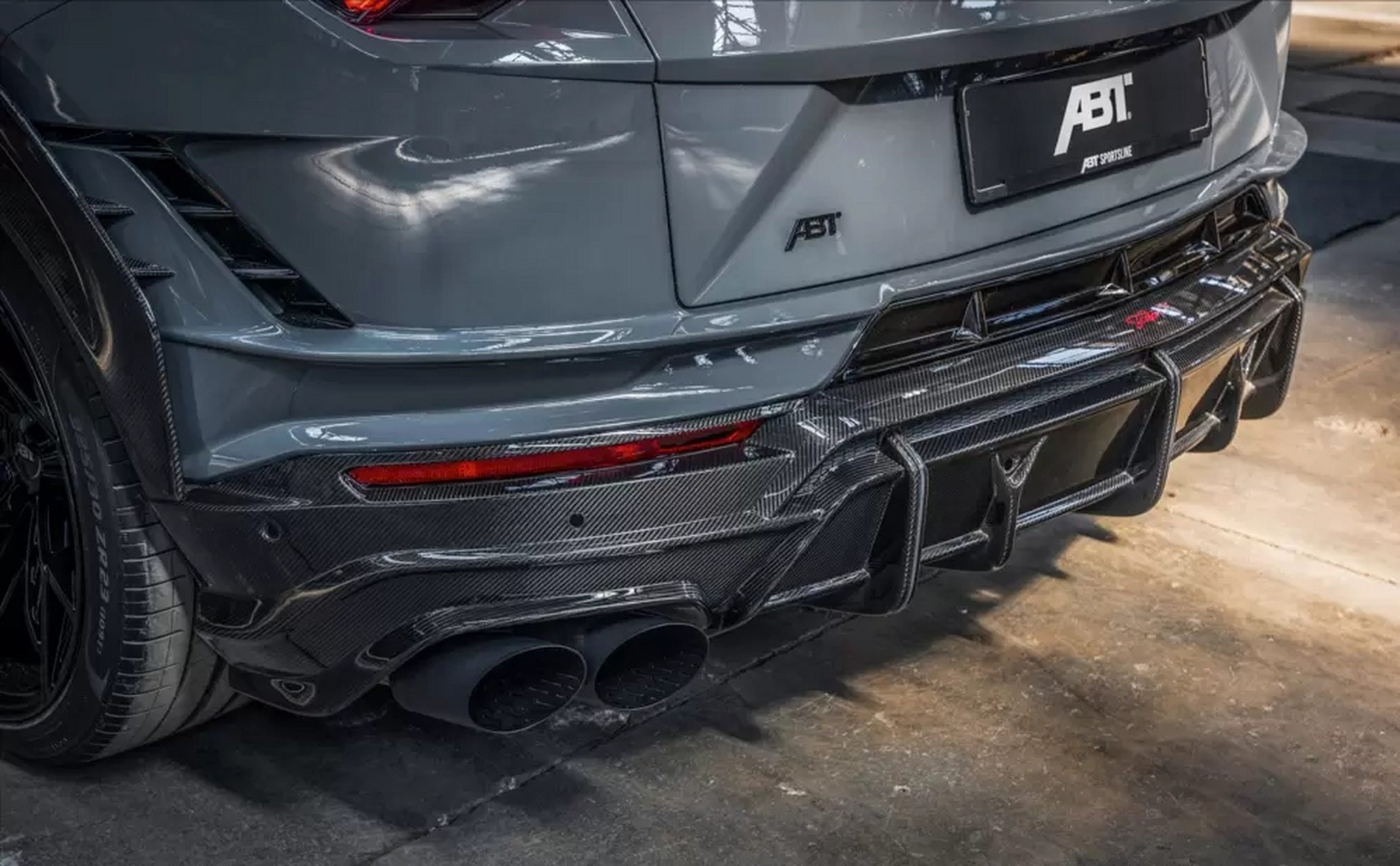 abt车商 改装升级 兰博基尼 urus 狂野登场,限量 99 辆!