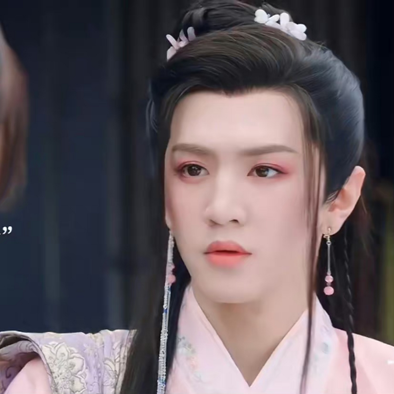 陈哲远新剧扮女装,这扮相怎么样[没眼看][偷笑]