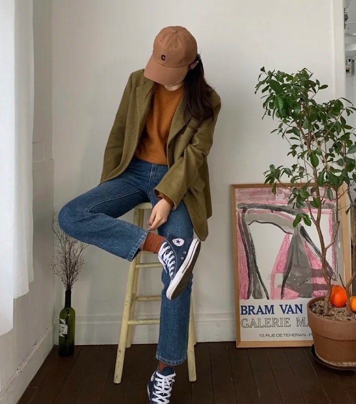 矮个子微胖女生的秋季穿搭,掌握这些技巧,高级时尚显气质