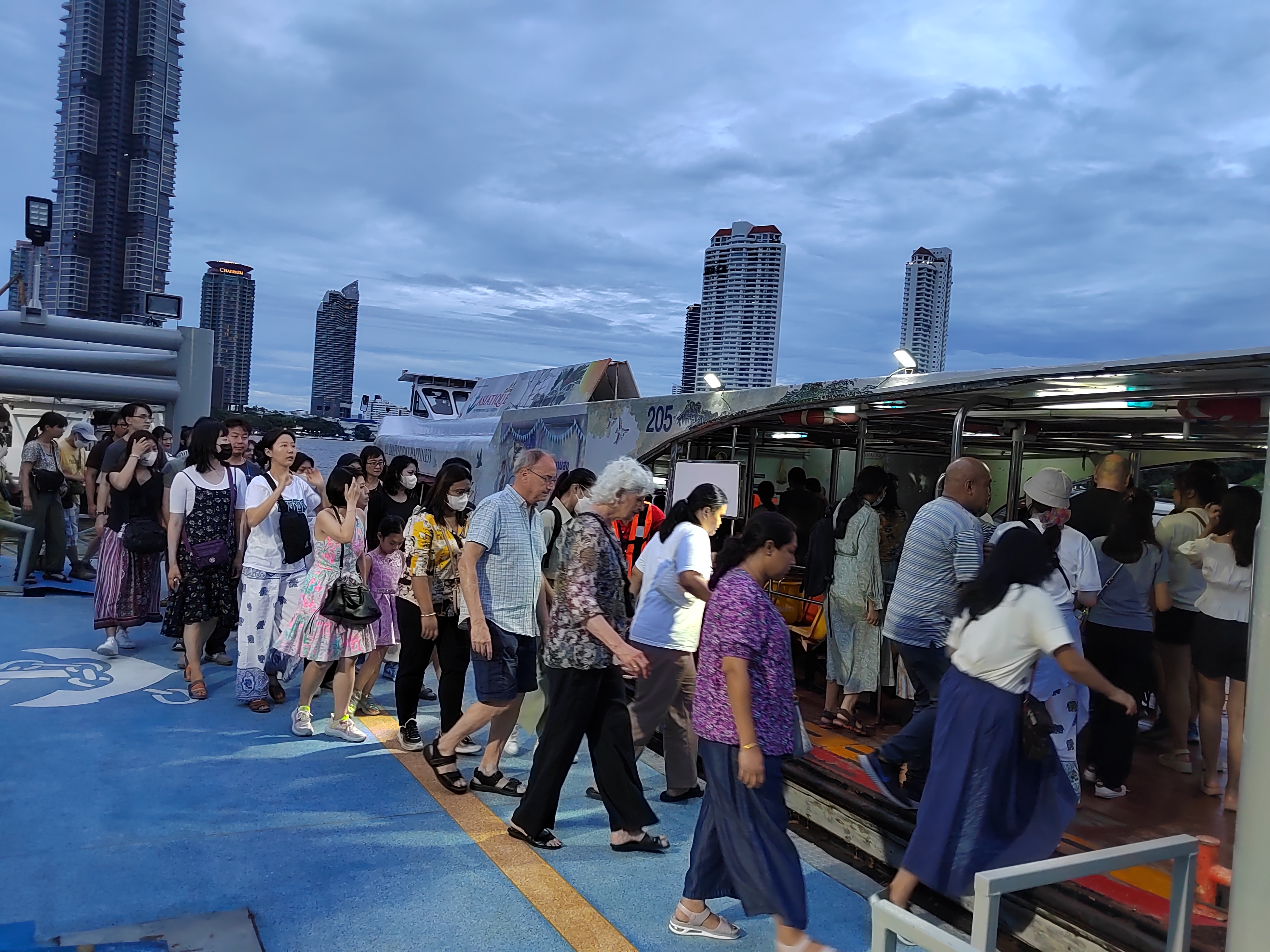 详细阅读:「泰国旅游跟团报价多少」✅ 泰国旅游跟团报价多少钱一个月 「泰国旅游跟团报价多少」✅ 泰国旅游跟团报价多少钱一个月