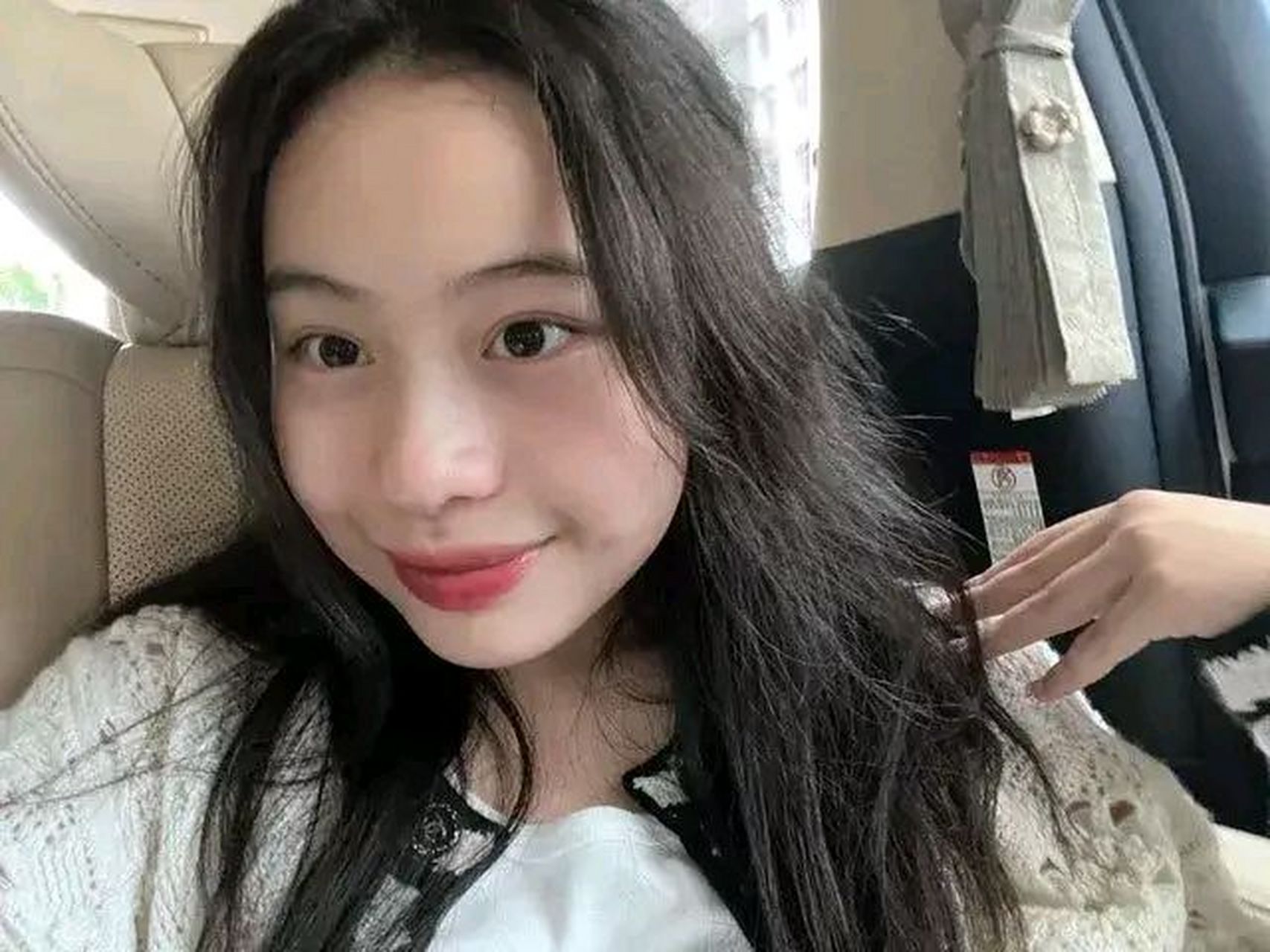 (图1-6)[色][色][色]甘比让刘秀桦3岁就学做早餐,为奶奶和爸爸刘銮雄