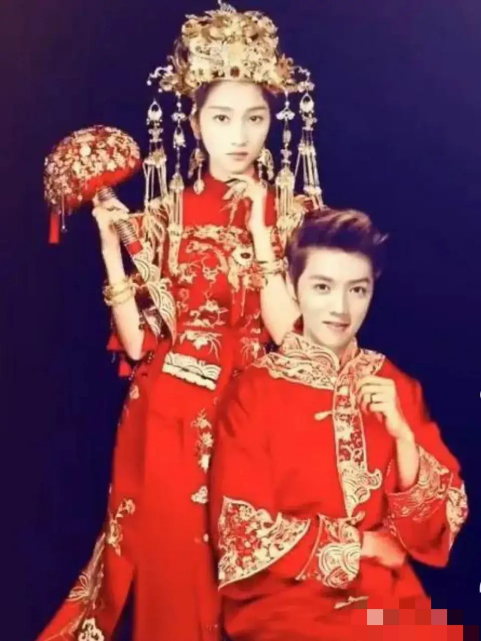 有爆料称关晓彤,鹿晗已经隐婚,有婚纱照流出,并疑似关晓彤已有身孕,被