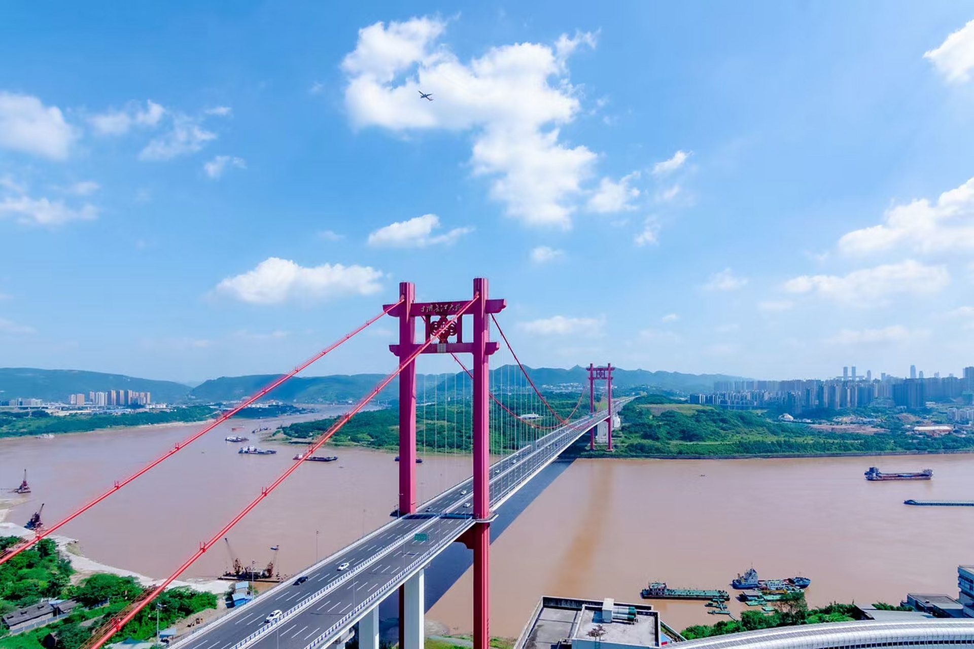 穿行7座,跨越一座大桥96感谢限号,让我每周一次可以领略重庆桥都的