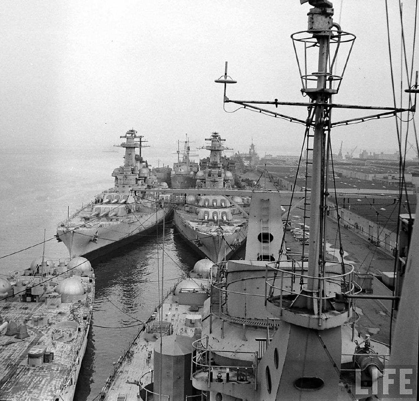 1921年华盛顿号 676767战列舰下水 战后北卡罗莱纳号和华盛顿号