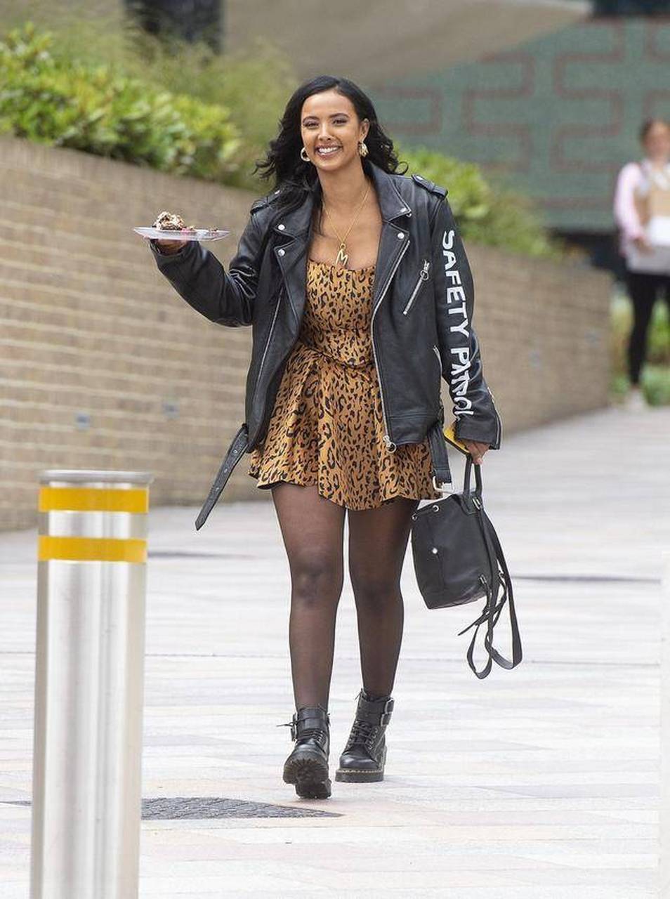 英国主持人玛雅·贾玛(maya jama)(d)