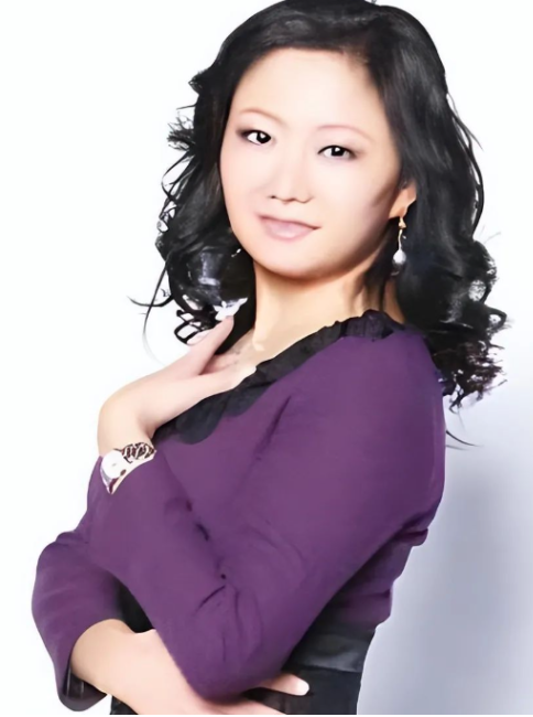 案例:山西美女宋丽,肉身开道,每晚用独门绝技关切多位领导