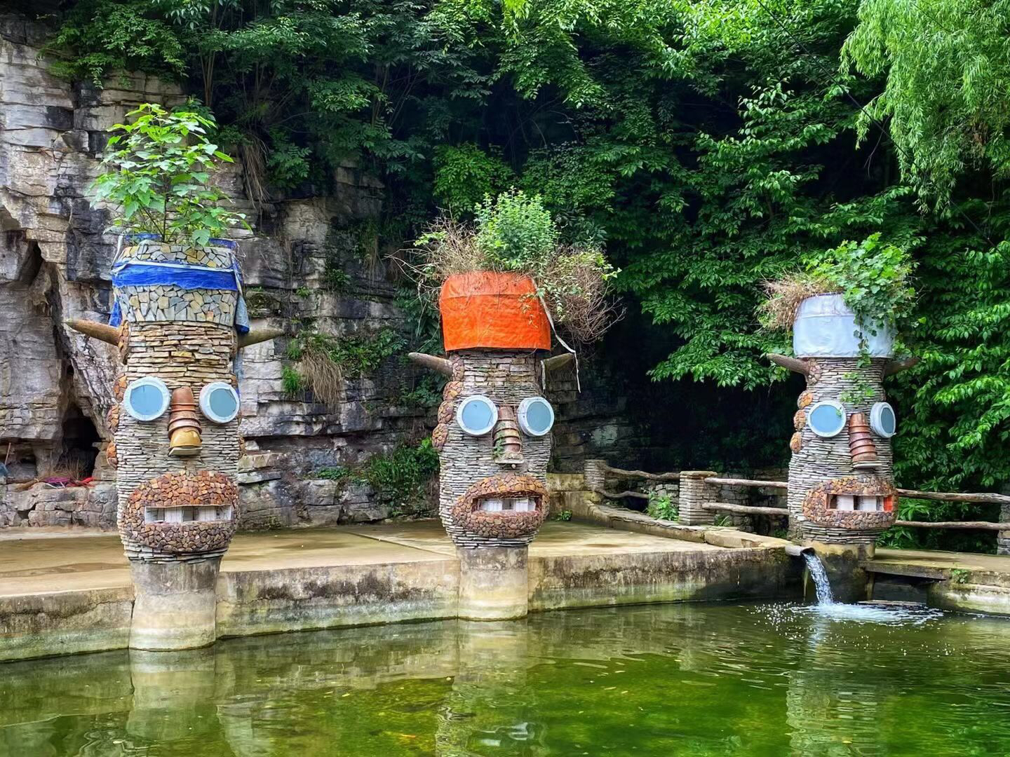 来自贵州神秘的石头王国,花溪夜郎谷,给你不一样的视觉感