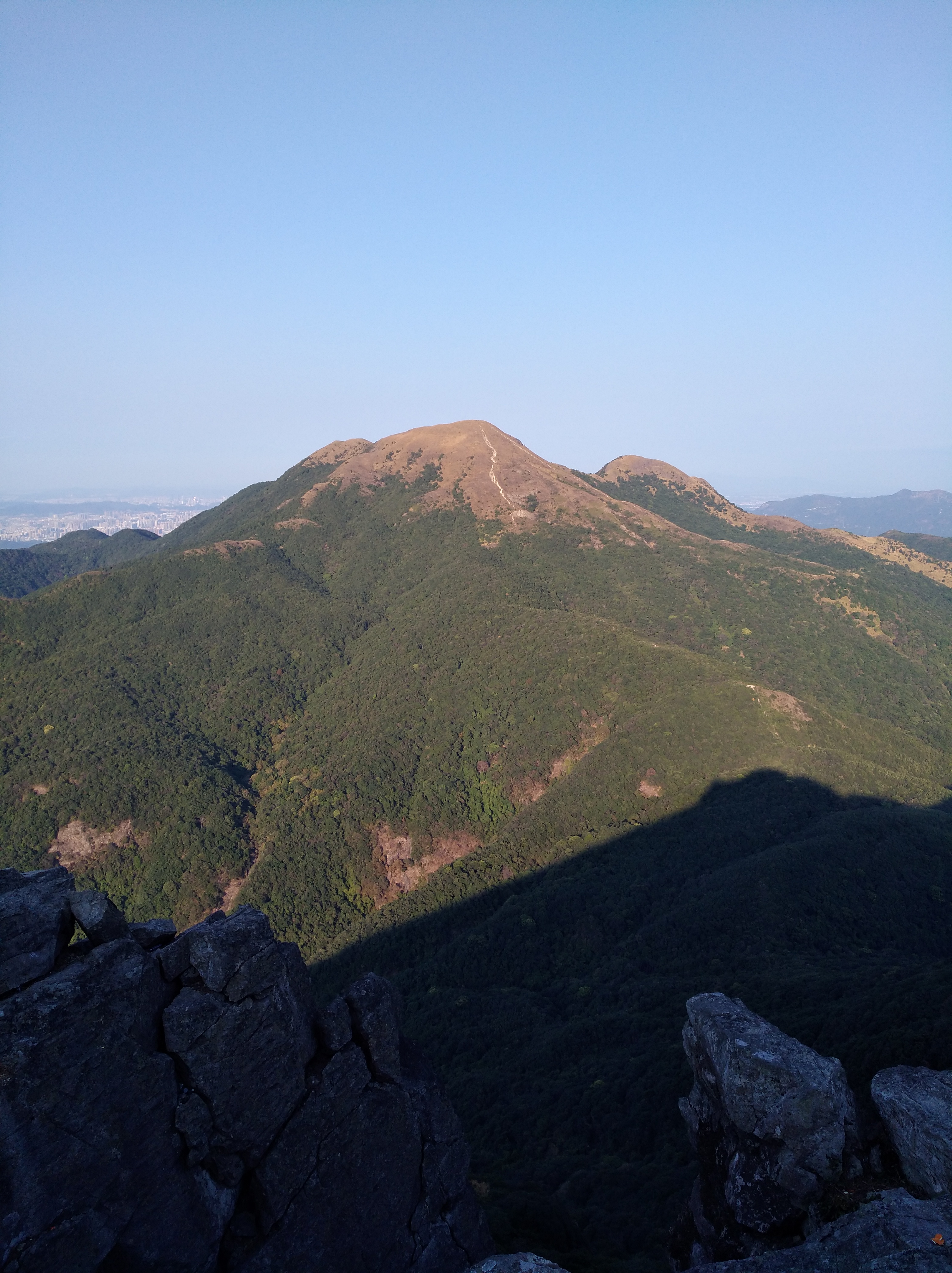 东莞银瓶山多高图片