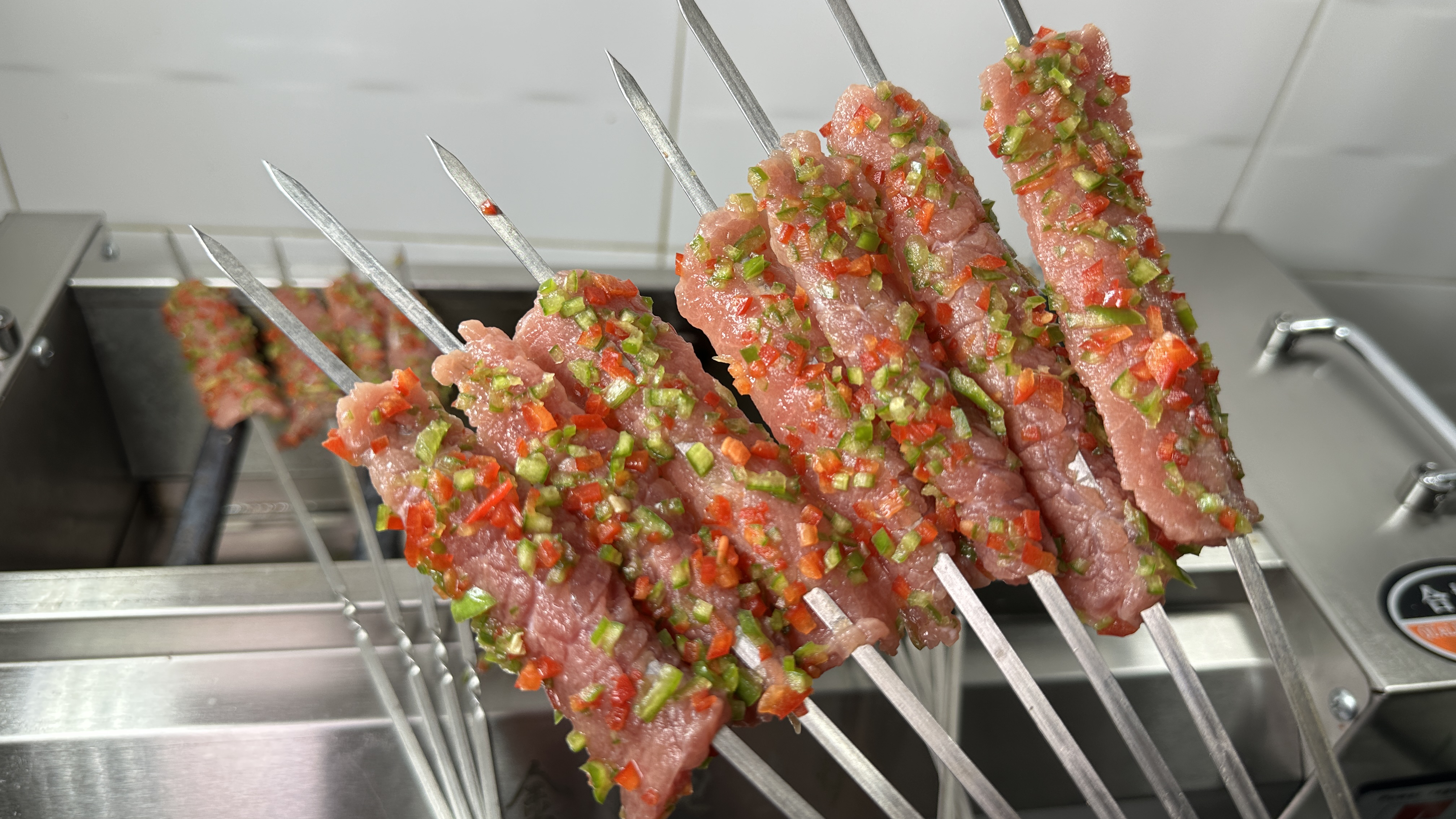 烧烤店爆款鲜椒霸王牛肉配方与烤制技巧分享