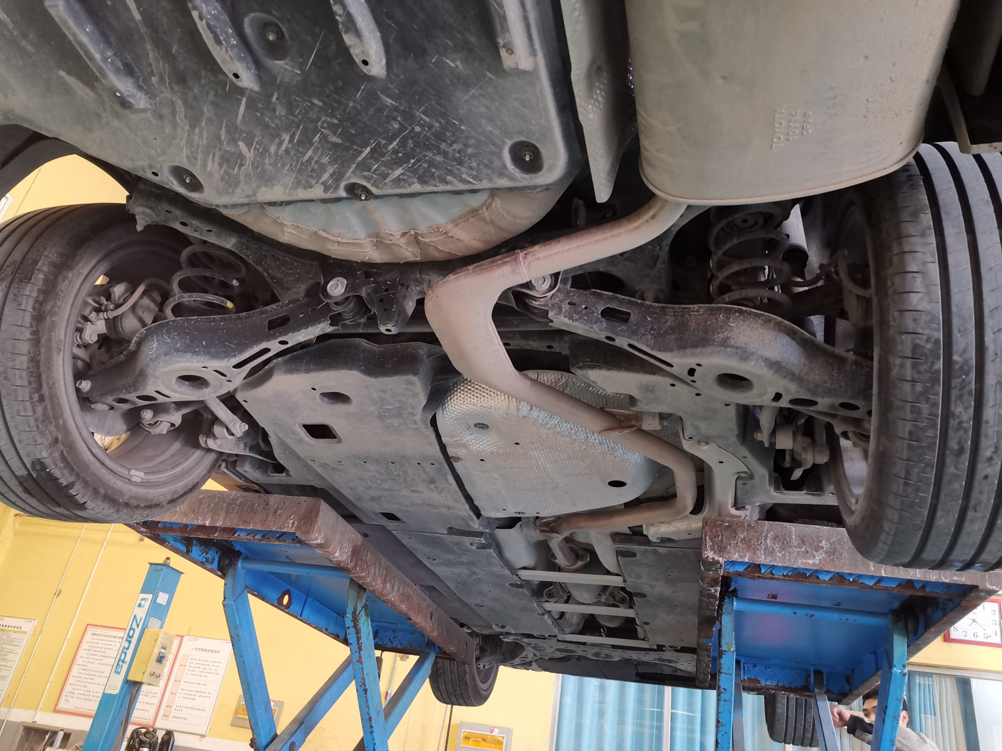 19雷凌燃油运动版保养开始,这费用有点高