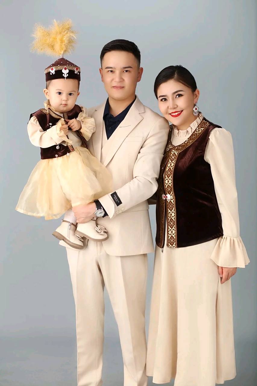 哈萨克族小朋友周岁照  #摄影