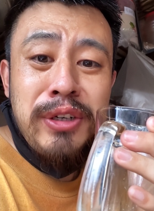 孤勇者刘墉,尝遍化学周期表元素古今第一人,痛饮恒河水