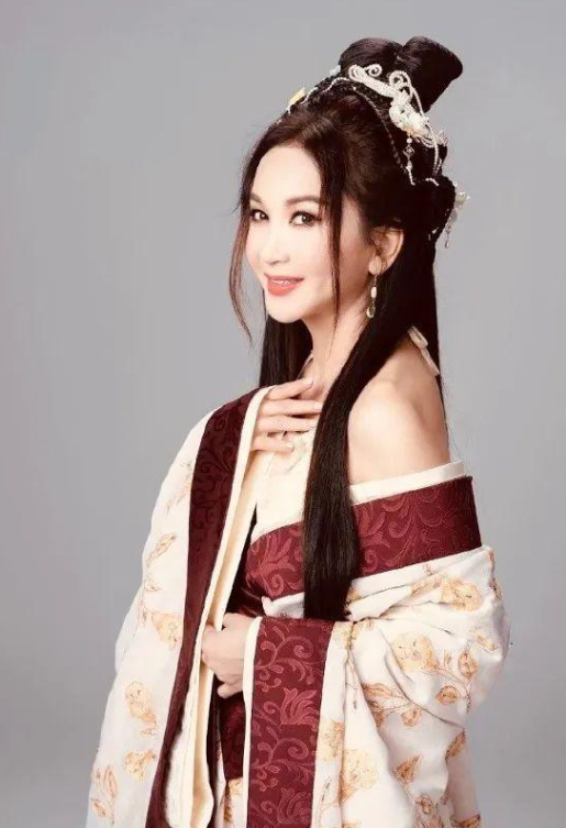 溫碧霞鄭子誠再次扮演《封神榜》中的妲己和紂王