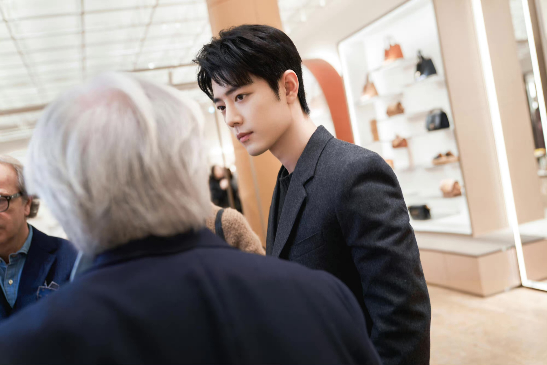 2016年9月28日,也就是七年前的今天,肖战正式官宣出道啦!