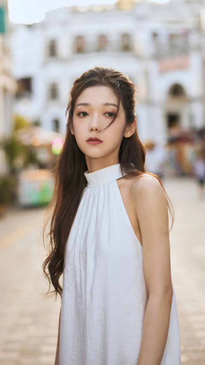 明星动态# #明星穿搭# #希林娜依高