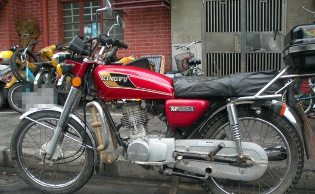 轻骑"金鸟",嘉陵cj50,天津本田th90-b,60,70后都骑过吧