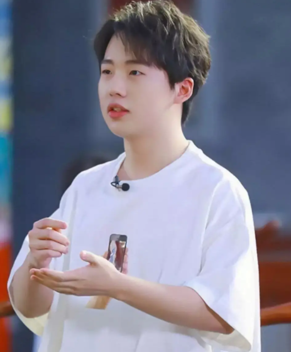 郭麒麟经历挫折教育长大,恋爱问题急坏父亲郭德纲