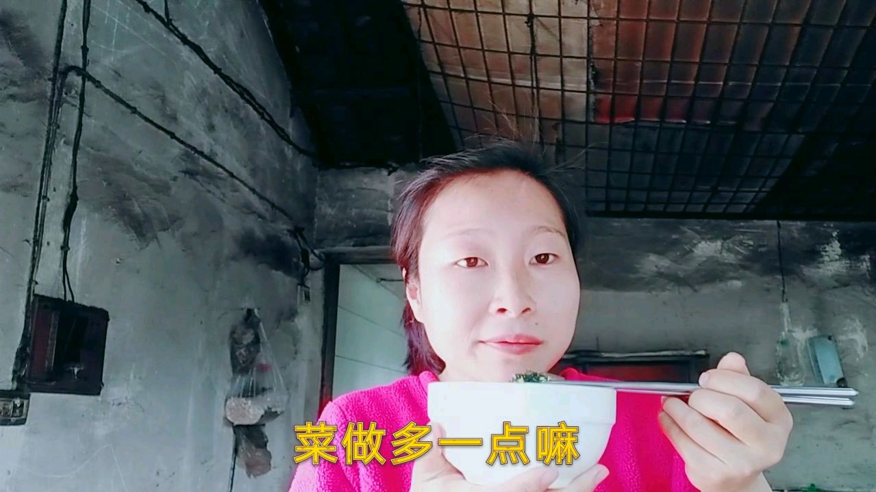 90后糖人分享健康饮食,胡萝卜丝炒木耳,紫菜蛋花汤,美味又控糖