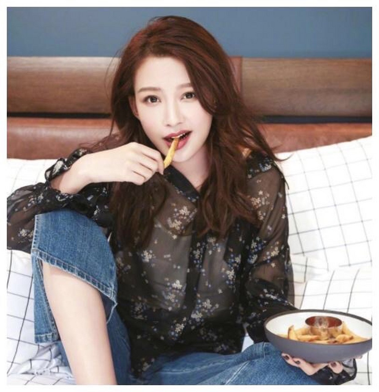 我的天 有人说孙怡跟白鹿 李沁 李一桐分不清  直到我看到这张图片 蒙