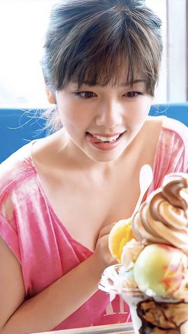 小芝风花,日本新生代女演员,你觉得她美吗?