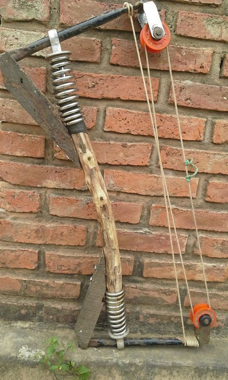 你觉得这把纯手工复合弓怎么样,威力能否达到正常复合弓的水平?