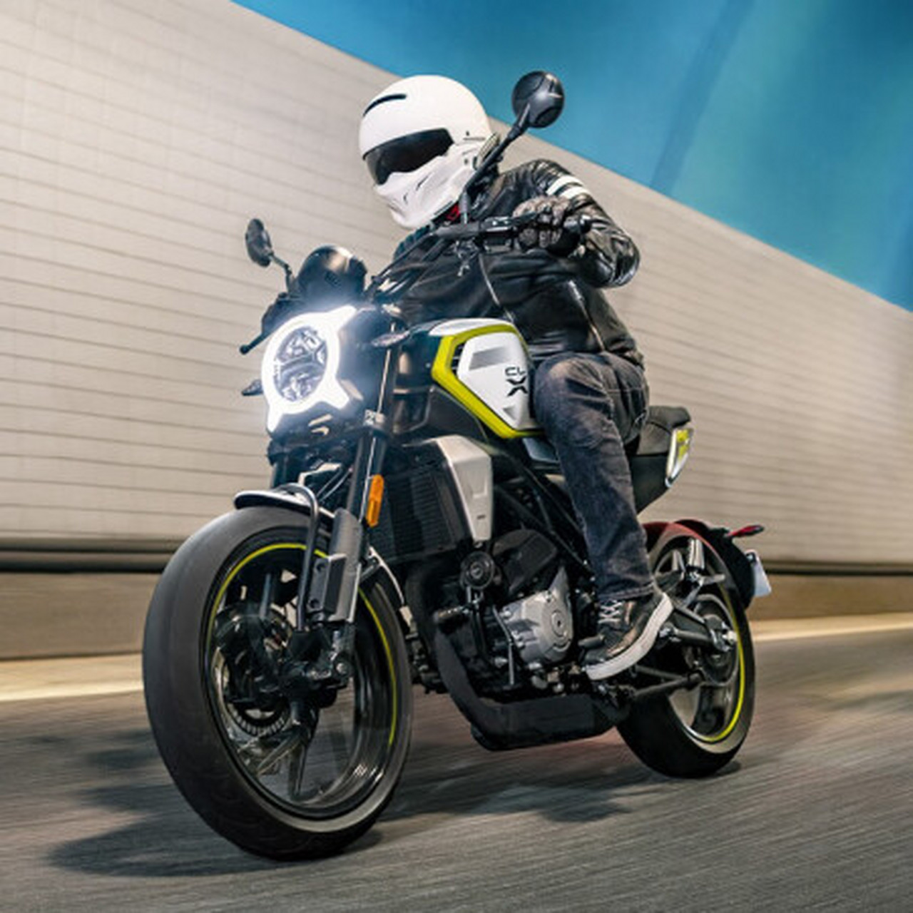 说到国内的中大排玩乐摩托,春风摩托是一个重量级品牌,旗下的150nk