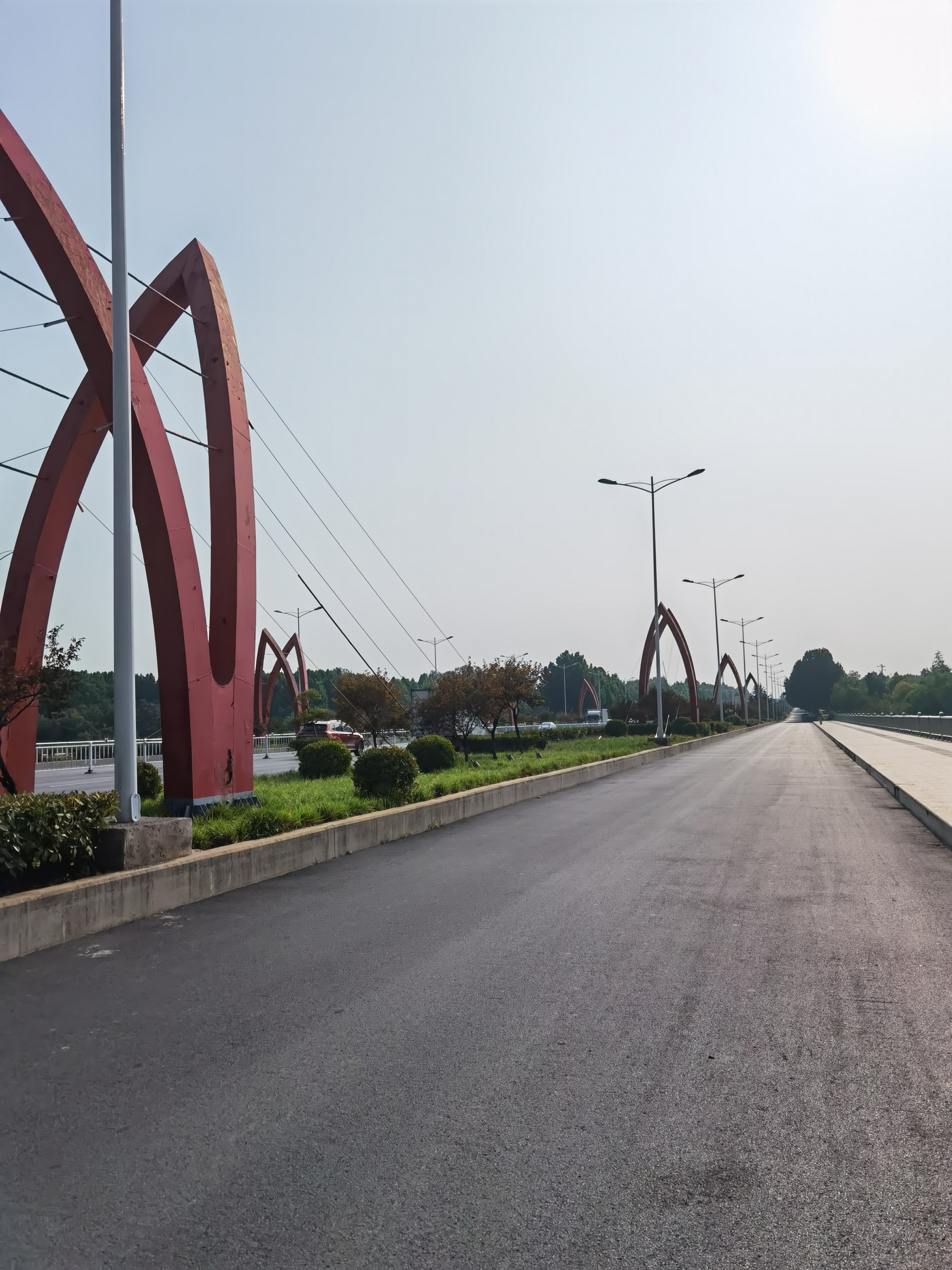 做服装生意的老板很多都不被外人所理解,仅仅看到他