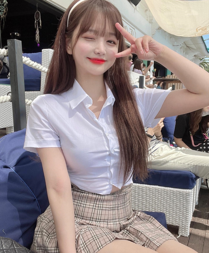 韩国性感网红美女朴敏贞,身材魅力大,是个男人都沦陷