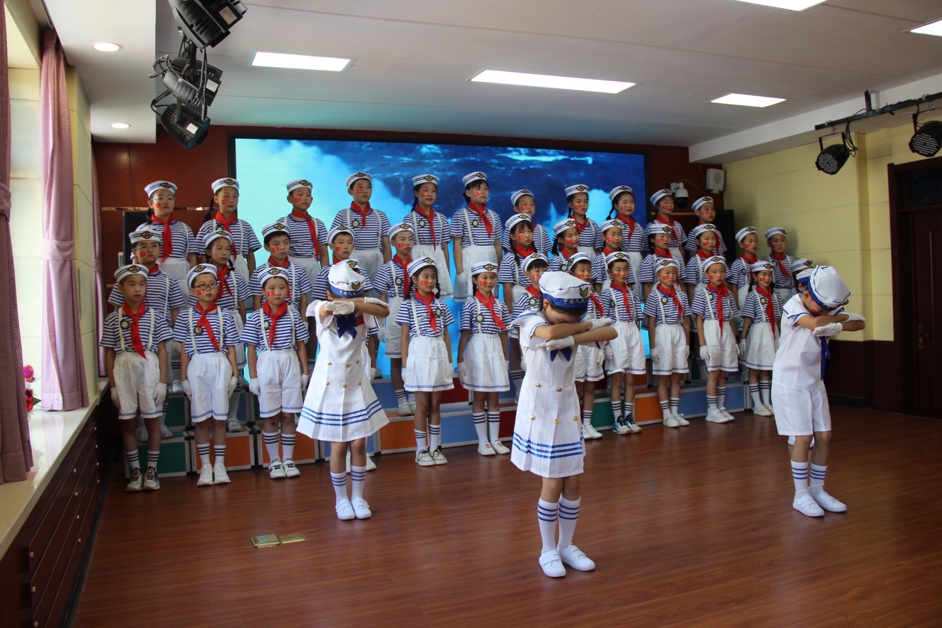 沈阳市于洪区于台小学举行"党的光辉照我心"主题合唱比赛