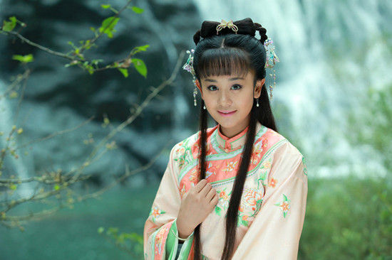 同样凭借紫薇大火起来,林心如拒绝演妈,而38岁海陆给杨超越当妈