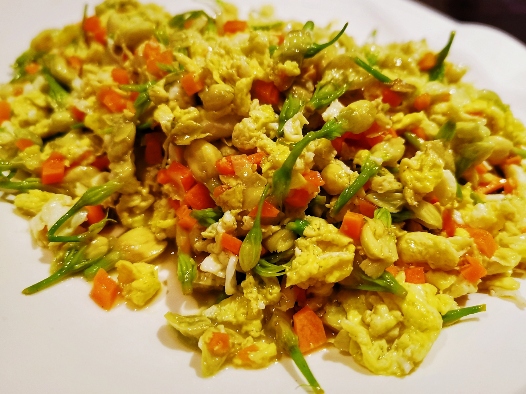 在拉萨一家川菜馆吃到的 |茉莉花炒蛋| ,好吃到爆!