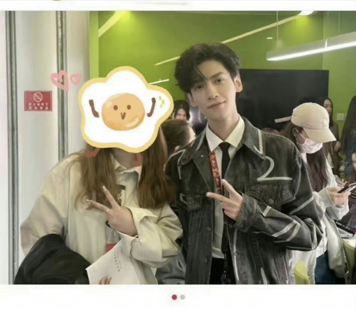 罗云熙身高究竟多少?[疑问]站174的女生旁边还高半个头出来