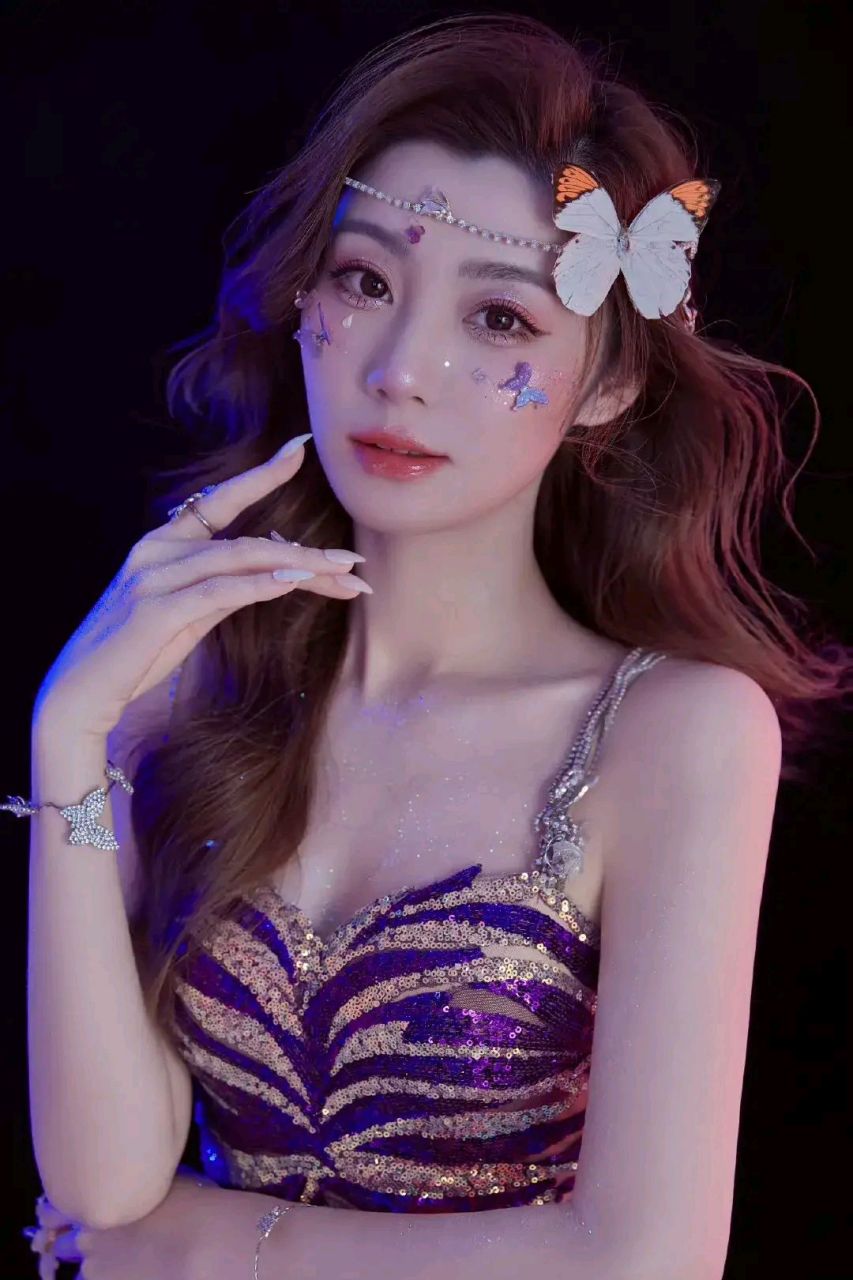 费费,美女主持人,性感射手.