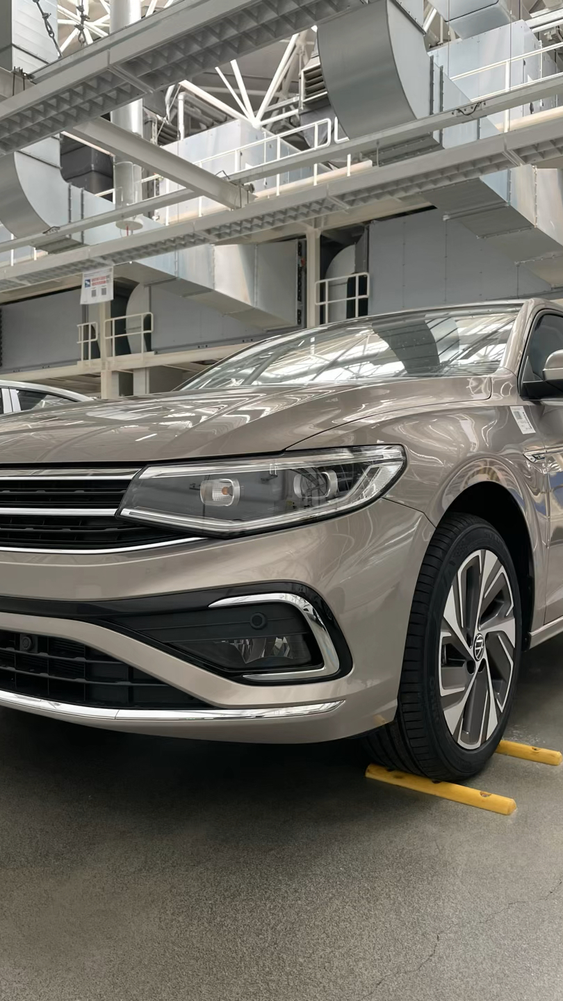 新款宝来海贝金色,是你的菜吗?-度小视