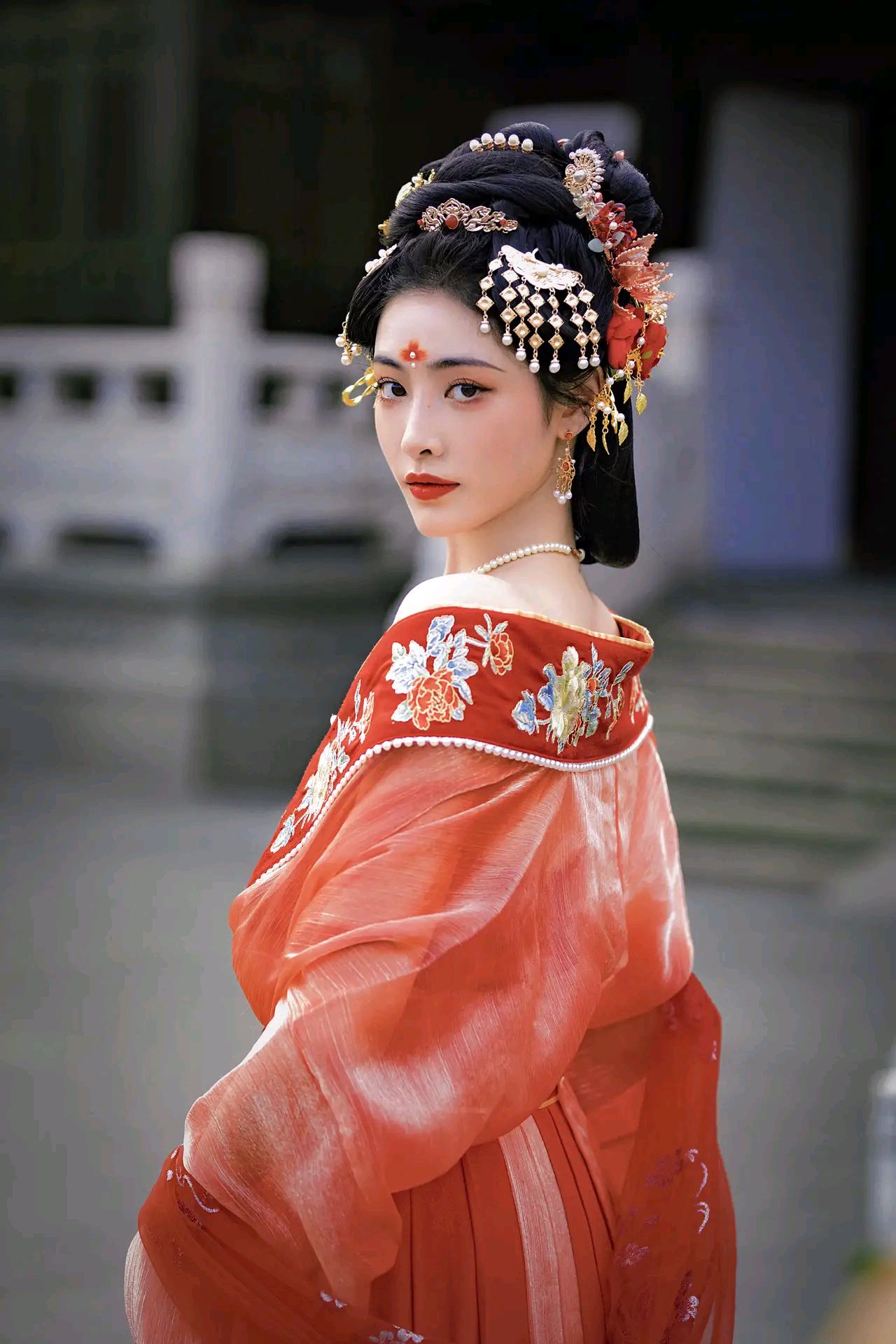 许佳琪的古装中国红