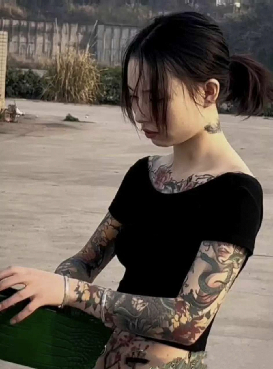 有人说纹身的女孩子没人要,是真的吗?