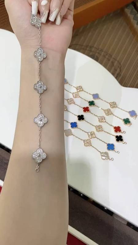 梵克雅宝满钻四叶草五花手链#手链#高端轻奢饰品#同城-度小视