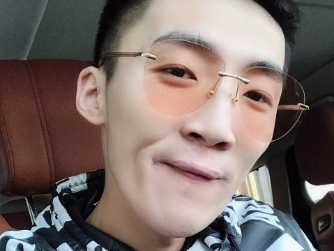 李舒克直言:从来不认为我没有才,我觉得我很有才艺