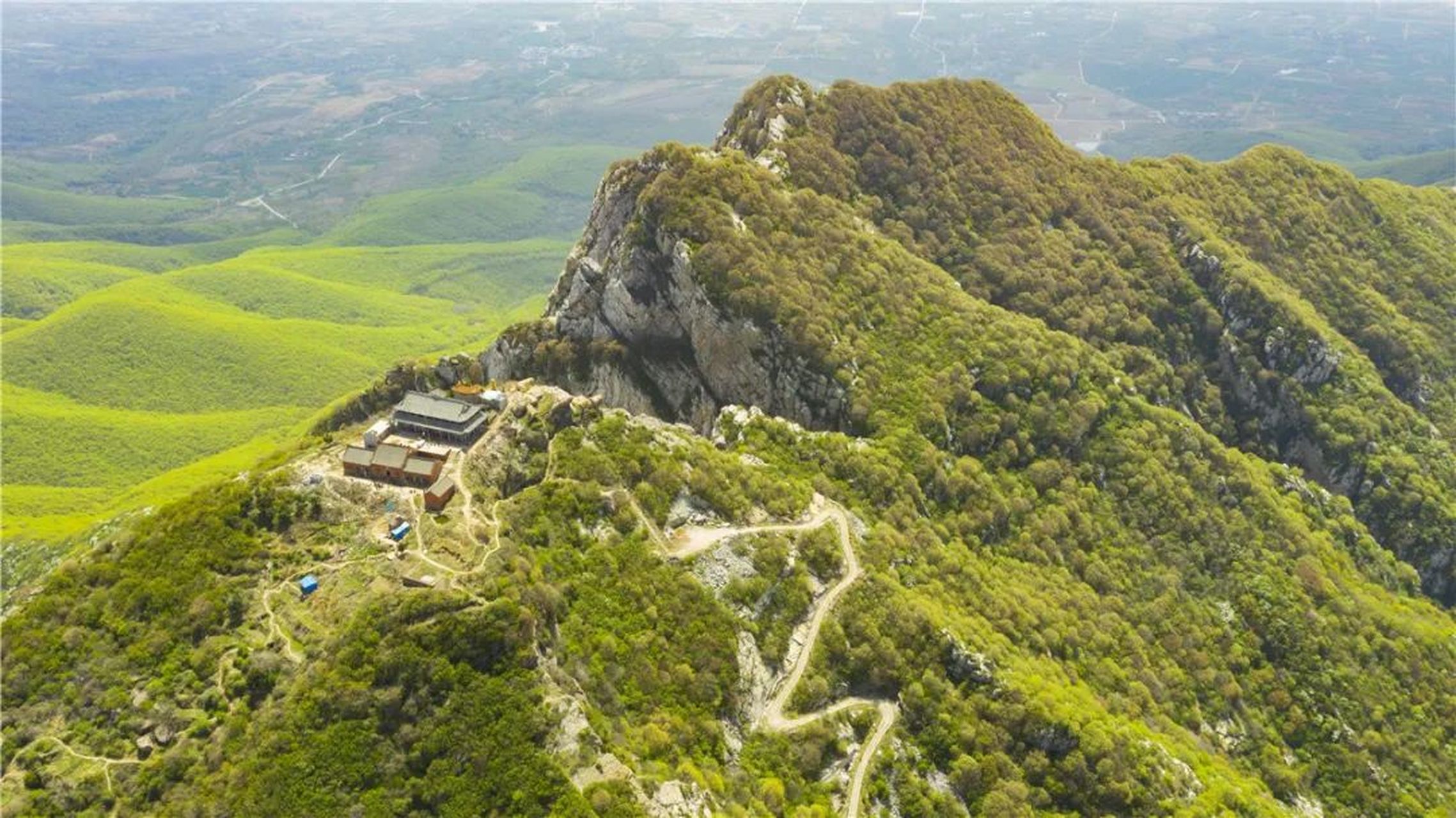 夏日生活创作季# 中灵山地处郑州,洛阳两市交界地带,位于登封颖阳镇