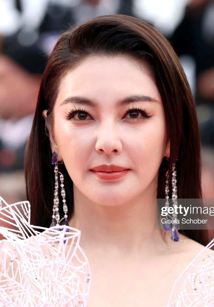 张雨绮红毯生图状态如何?