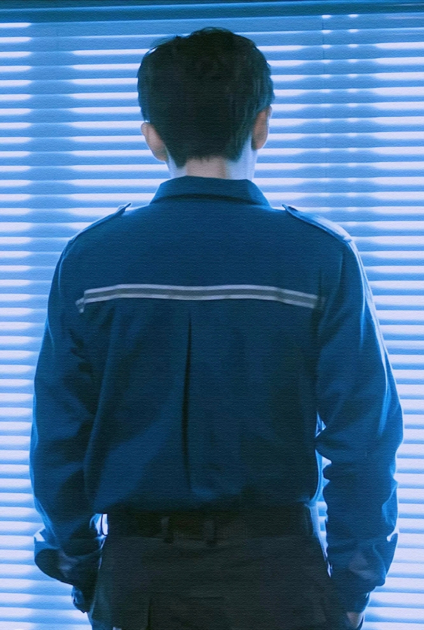 朱一龙# 背影杀