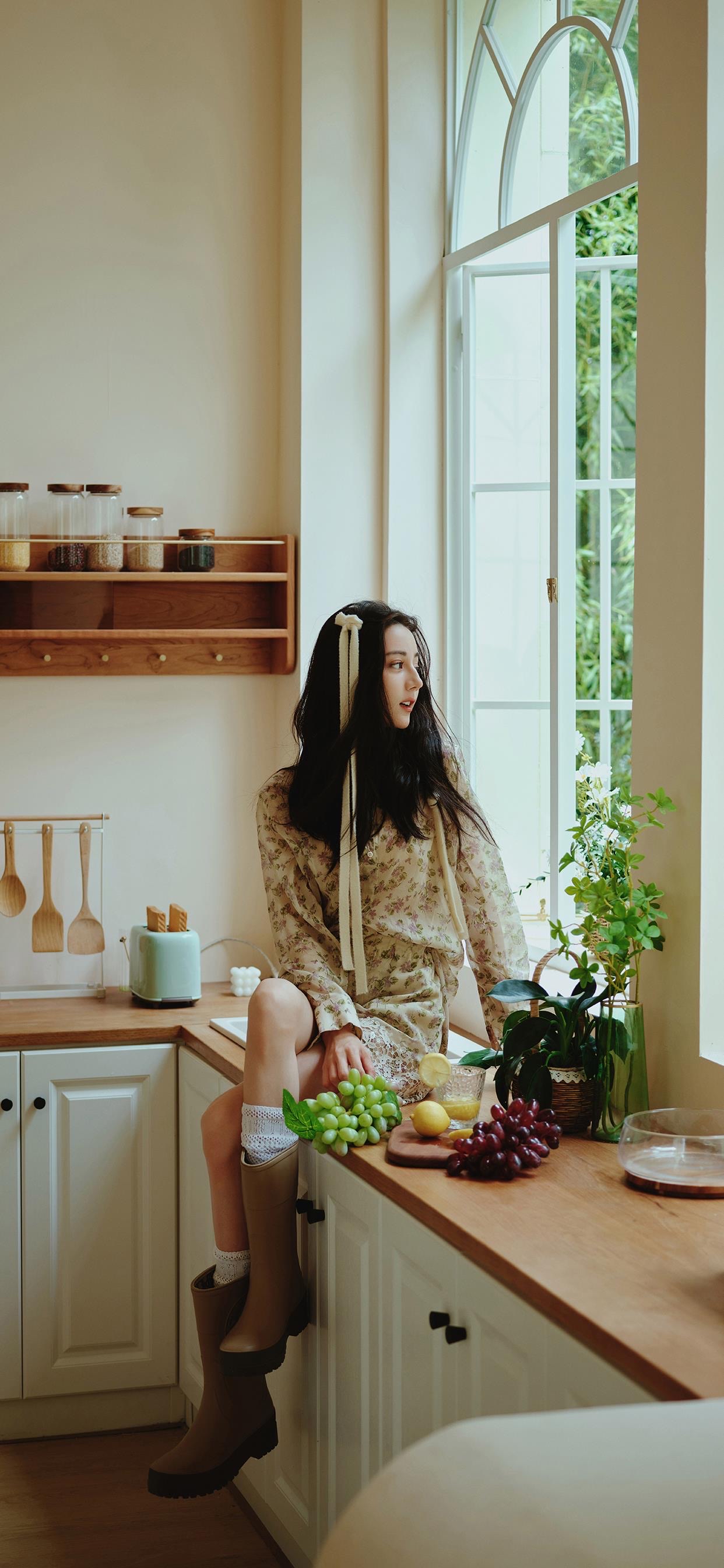 小说推荐:《二饮红影》《当真》《亲爱的偏执狂》