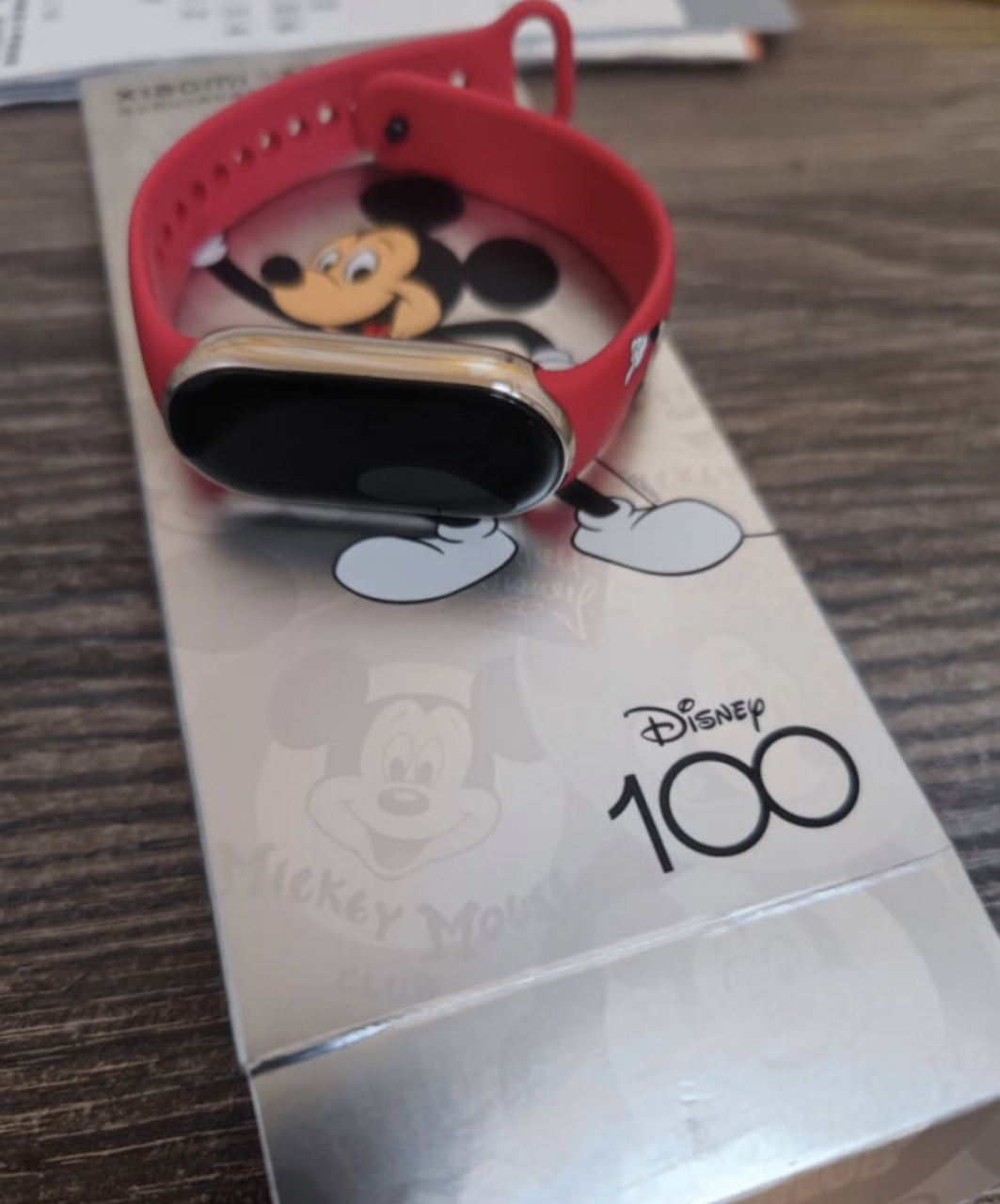 1616小米手环8迪士尼100周年限定版 细节设计的不错,比如有米奇