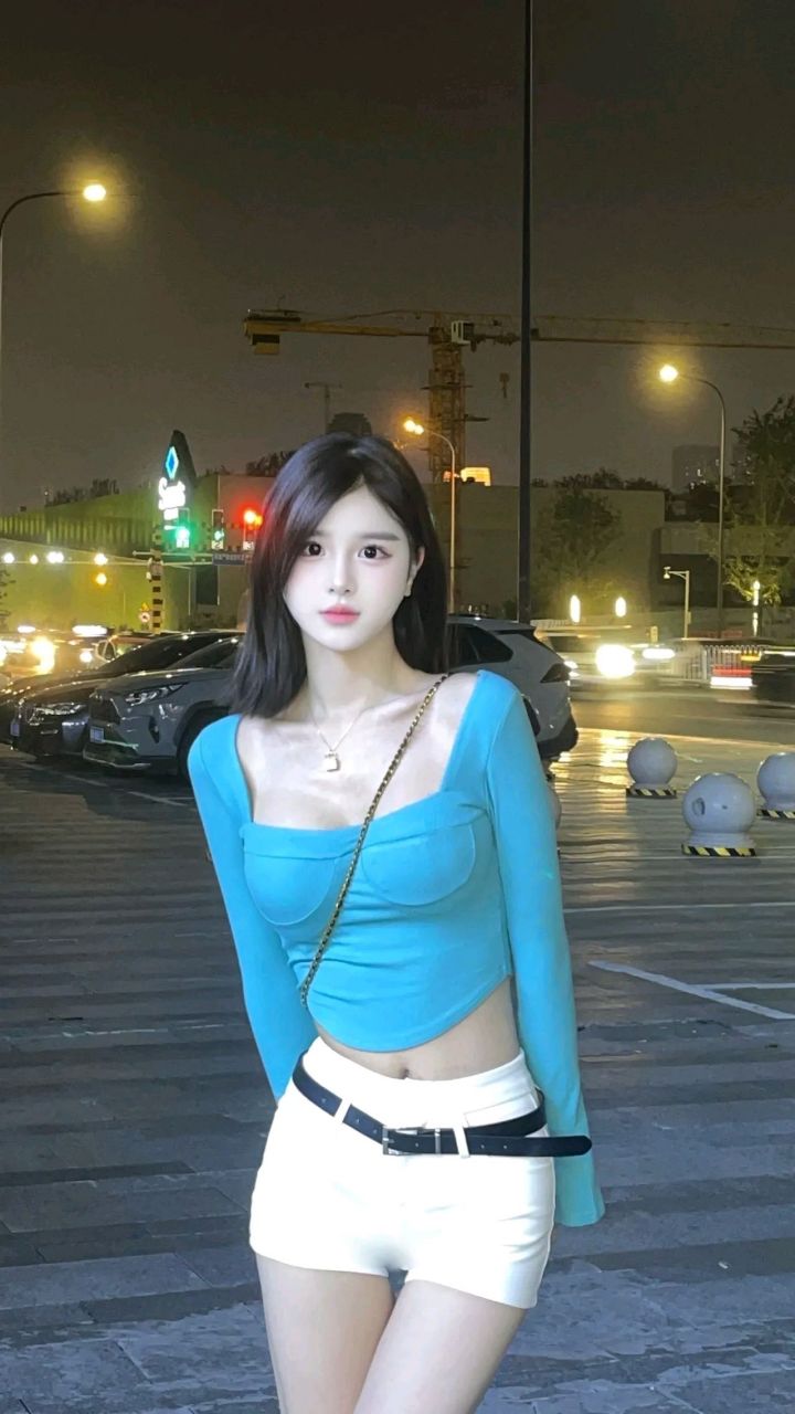 撩骚寂寞的男人不要给我发消息 因为我是一个很现实也很物质的女人 没