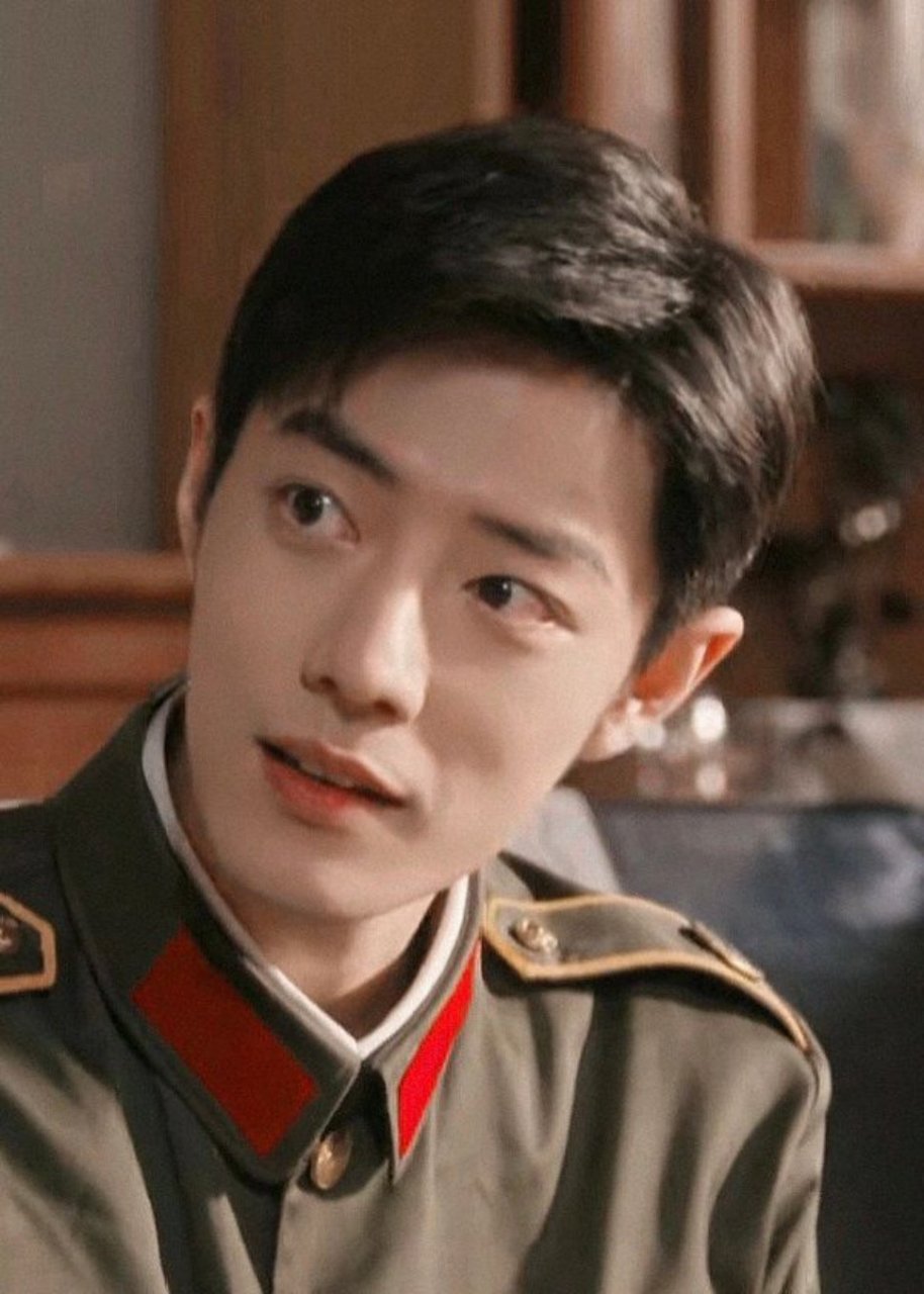 肖战的制服真的是一身正气啊 #肖战