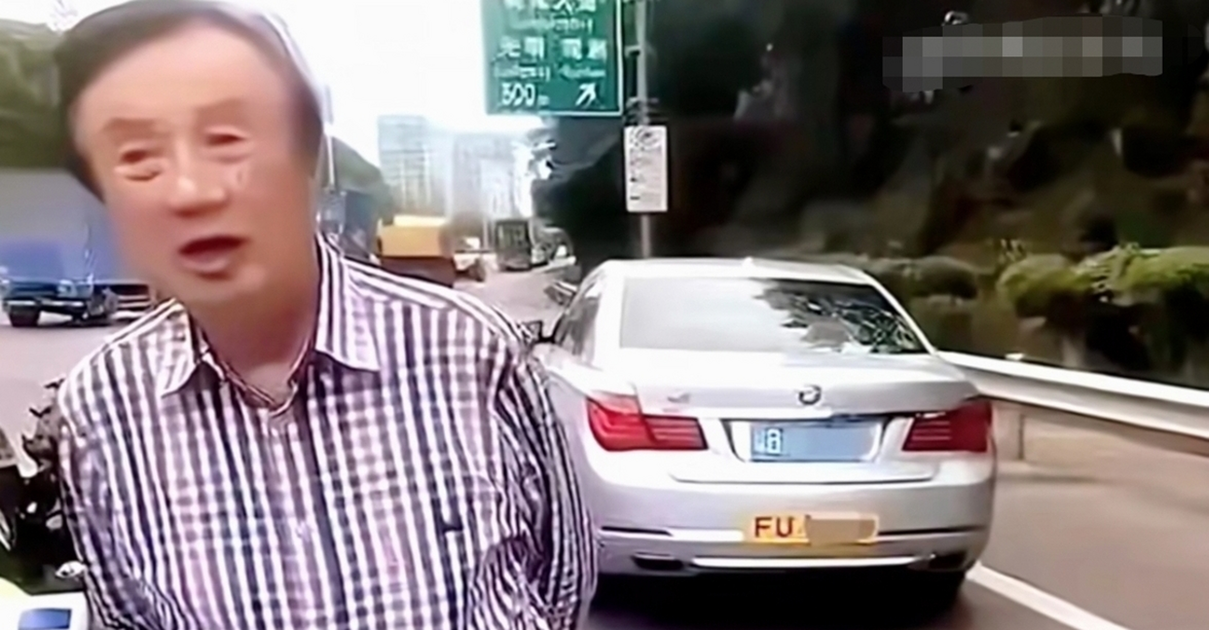 44岁创建华为的任正非,座驾是一台300多万的宝马顶级旗舰760,气场很